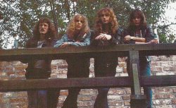 Bandfoto aus dem 'Metal Hammer' anno 1990