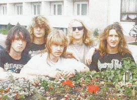 Bandfoto von 1990 aus dem 'Metal Hammer'